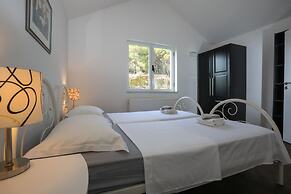 Penthouse with a Sea View