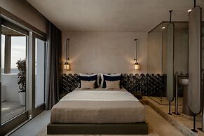 Naxos Rhyton-Adults Only