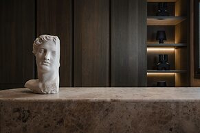 Naxos Rhyton-Adults Only