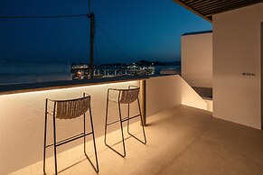 Naxos Rhyton-Adults Only