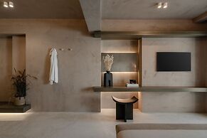 Naxos Rhyton-Adults Only