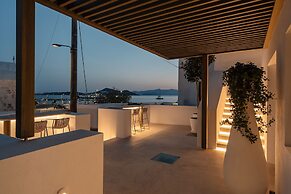 Naxos Rhyton-Adults Only