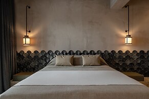 Naxos Rhyton-Adults Only