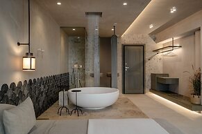 Naxos Rhyton-Adults Only