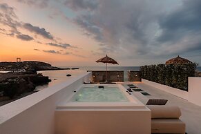 Naxos Rhyton-Adults Only