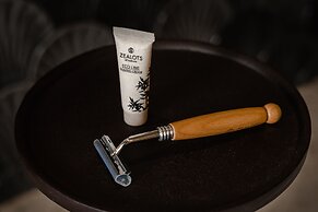 Naxos Rhyton-Adults Only