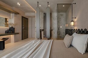 Naxos Rhyton-Adults Only