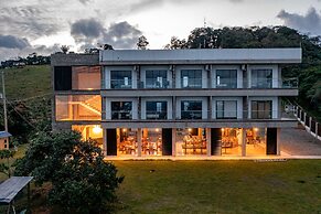 Guayupes Hotel de Aventura