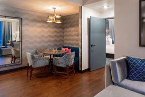 Tempo By Hilton Nashville Downtown