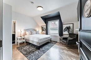 The Inn on Officers Garden