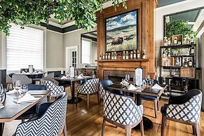 The Inn on Officers Garden