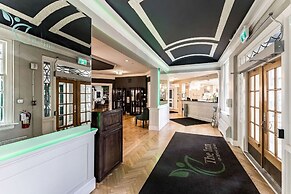 The Inn on Officers Garden