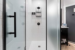 The Inn on Officers Garden