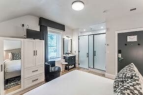 The Inn on Officers Garden