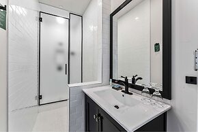 The Inn on Officers Garden