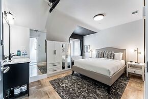 The Inn on Officers Garden