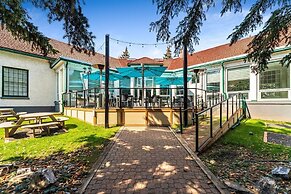 The Inn on Officers Garden