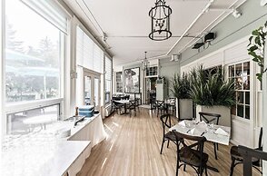 The Inn on Officers Garden