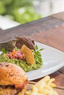 NIKEN BEACHFRONT HOTEL