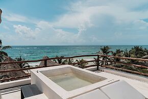 NIKEN BEACHFRONT HOTEL