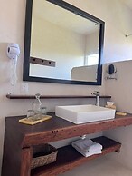 NIKEN BEACHFRONT HOTEL