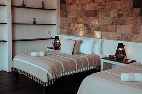 NIKEN BEACHFRONT HOTEL