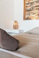 NIKEN BEACHFRONT HOTEL