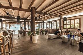 NIKEN BEACHFRONT HOTEL