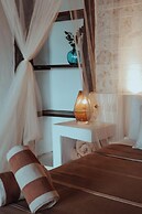 NIKEN BEACHFRONT HOTEL