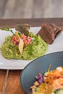 NIKEN BEACHFRONT HOTEL