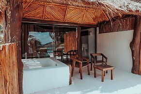 NIKEN BEACHFRONT HOTEL