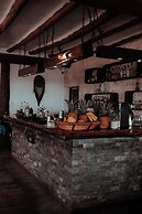 NIKEN BEACHFRONT HOTEL