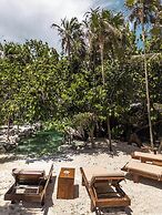 NIKEN BEACHFRONT HOTEL