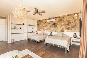 NIKEN BEACHFRONT HOTEL