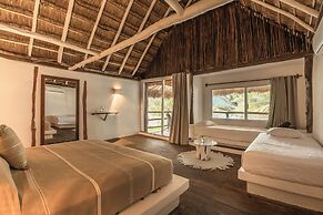 NIKEN BEACHFRONT HOTEL