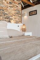 NIKEN BEACHFRONT HOTEL