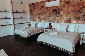 NIKEN BEACHFRONT HOTEL