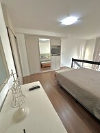 Saint Sebastian 307 Duplex no Centro.