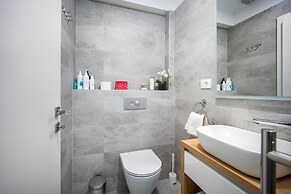 Sea you soon by the beach 2bedroom suite