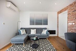 Sea you soon by the beach 2bedroom suite