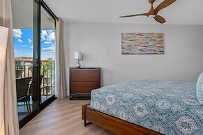 Elegant Penthouse Oceanfront Vistas