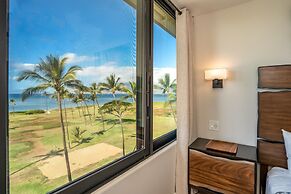 Elegant Penthouse Oceanfront Vistas