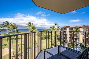 Elegant Penthouse Oceanfront Vistas