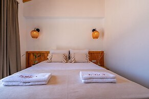 Hatica by Fora Alaçatı