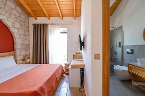 Hatica by Fora Alaçatı