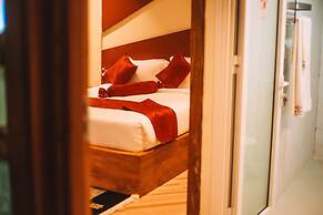 GR COMFORT HOTEL