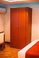 GR COMFORT HOTEL