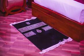 GR COMFORT HOTEL