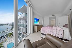 Ocean view Amazing 3BR at Tiffany House