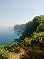 Guyangan Waterfall Nusa Penida